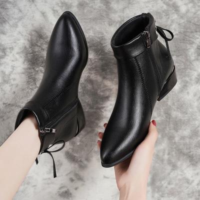 2025 осень и зима новые короткие остроносые сапоги с молнией сбоку толстый каблук ботинки Martin большого размера средний каблук модные бархатные кожаные сапоги