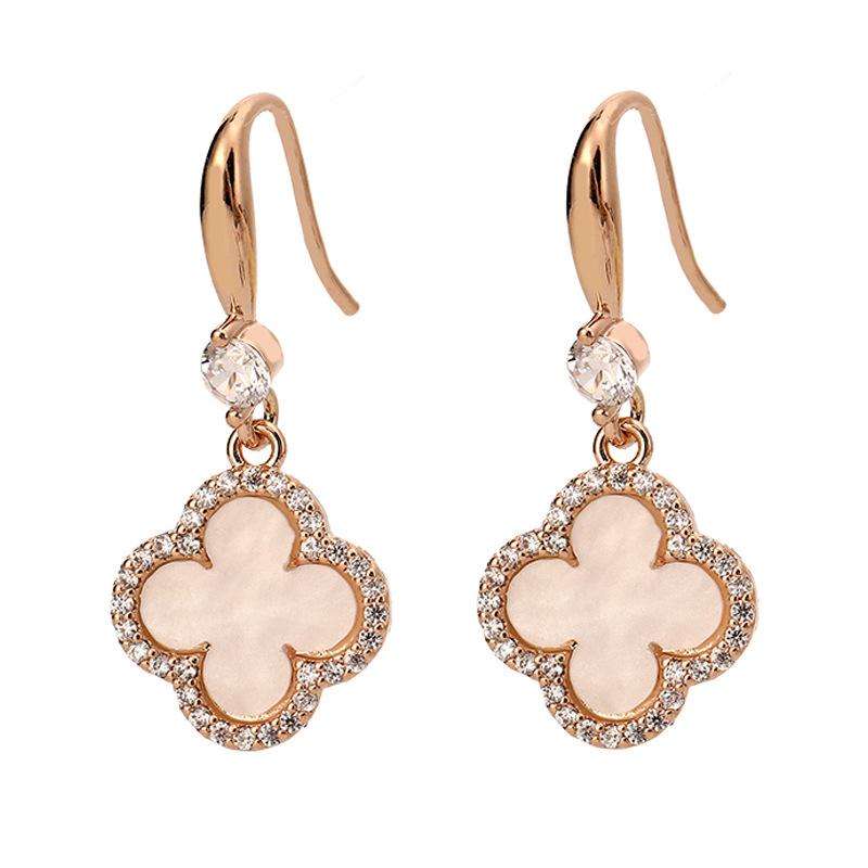 Новые черно-белые серьги с перламутровым клевером и четырьмя листочками, женские серьги для пожилых людей с небольшим ароматом ветра, модные серьги-крючки