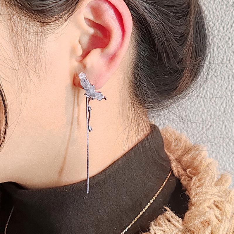 Crystal Butterfly Earrings Women'S Ins Cold Wind Fashion High Sense Light Luxury Simple Niche Design Stud Earrings Ear Jewelry