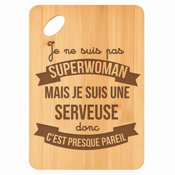 Planche à découper Serveuse Superwoman - Plateau Apéro en Bambou Cadeau Gravé Collègue Femme Métier Cuisine Barbecue