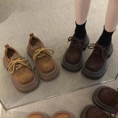 Женские каблуки коричневые винтажные туфли на платформе из нубука женские Удобные Оксфорды на шнуровке Лоферы Повседневная обувь для студентки