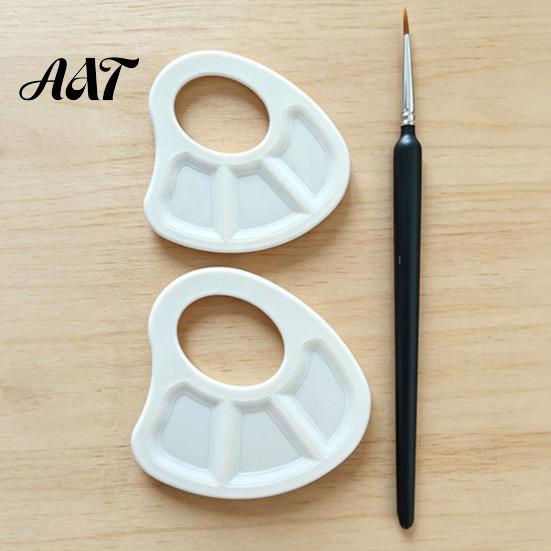 Portable Art Supplies for Painters Mini Paint Palette Tray, with Thumb Hole, Lightweight Durable Watercolor Outdoor Sketching Mixing Painting Palette,