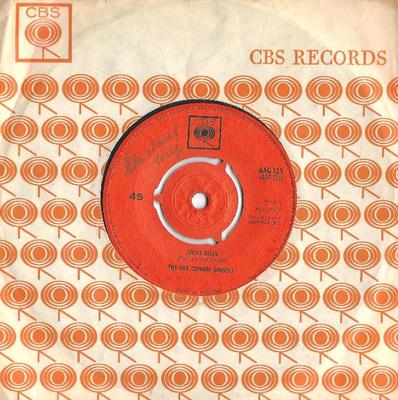 7-дюймовая пластинка РЭЙ КОННИФФ И ПЕВЦЫ - Jingle Bells AAG125 CBS 1962 Великобритания Поп Б/у