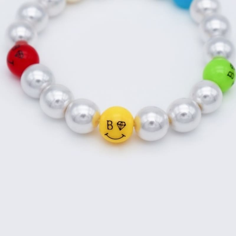 BONBEAU Bold Pearl Kitsch Smile Ball Bracelet