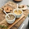Набор японских приправ: Набор из трех рельефных керамических банок с деревянной подставкой и ложкой