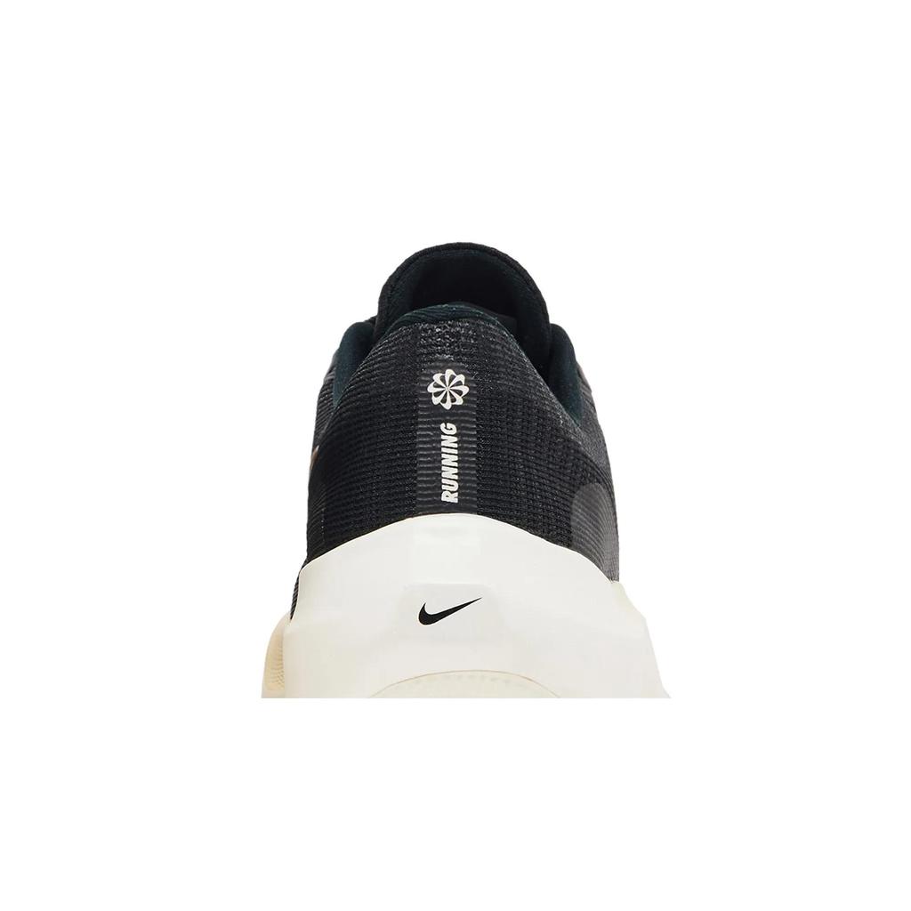 Nike Zoom Fly 5 'Black Metallic Gold Grain' (Unisex) Black / Sail / Metallic Gold Grain Running Shoes DM8968 002