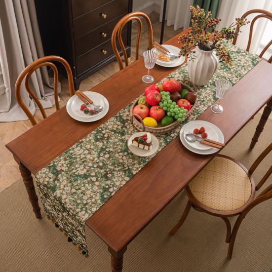 Рождественская зеленая жаккардовая скатерть-дорожка с кисточкой, декоративный праздничный флажок для стола, украшение обеденного стола для дома, ресторана, бара, кухни