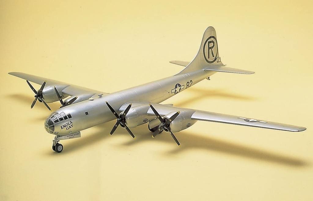 Пластиковая модель Doyusha Super Fortress 1/72 B-29A
