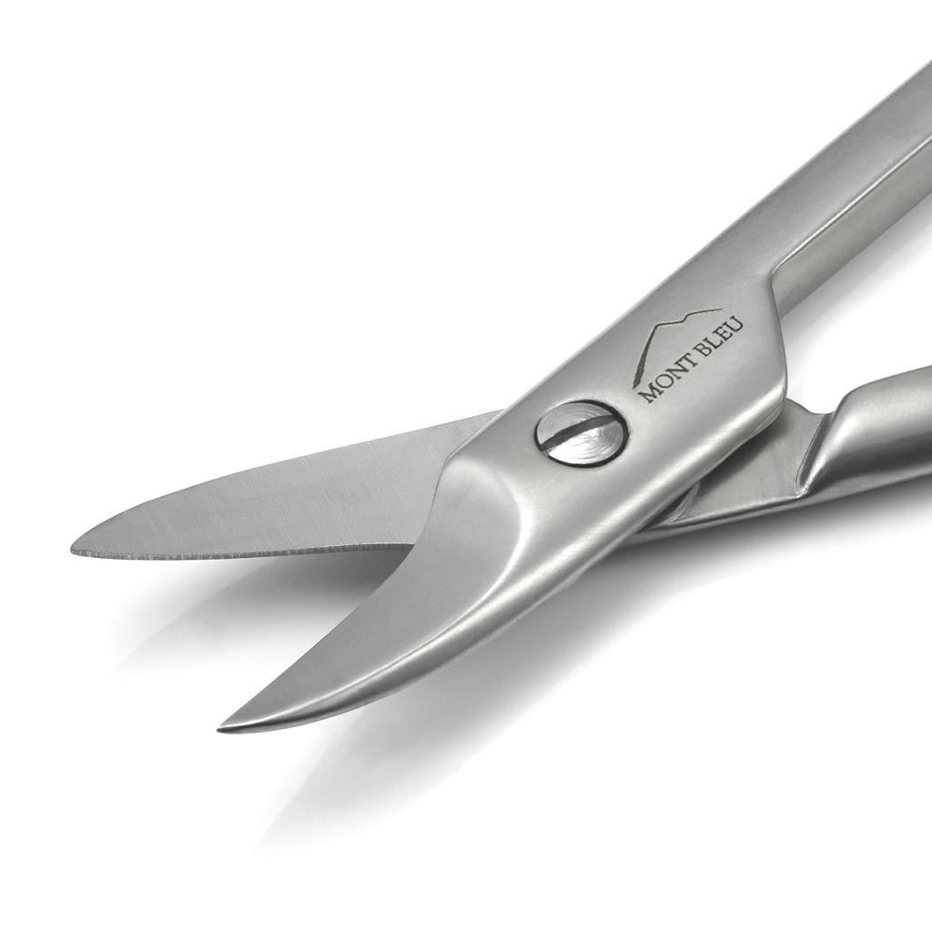 Ножницы для ногтей Mont Bleu из углеродистой стали, сделано в Италии.