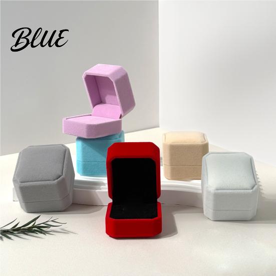 Элегантное кольцо Подарочная мягкая безопасная коробка Портативная маленькая коробка Бархатная шкатулка для украшений с застежкой Подкладка Дизайн против царапин Чехол для свадьбы