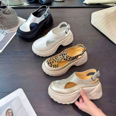 Толстоподошвенные увеличивающие рост полые сандалии женские летние новые туфли для маленьких женщин ленивые пустые одинарные туфли