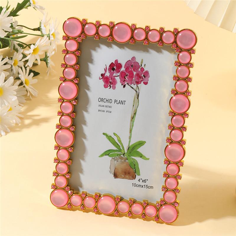 1Pcs 6/7in Artistic Resin Frame with Pearl & Crystal Details - A Statement Piece for Any Room(Random Inner Paper)