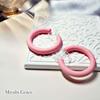 Серьги для женщин Популярные серьги Painless Light Pink Light Pink Толстые Большие 40 мм Серьги-кольца Серьги из смолы Miyabi Grace Miyabi Grace Непроколотые