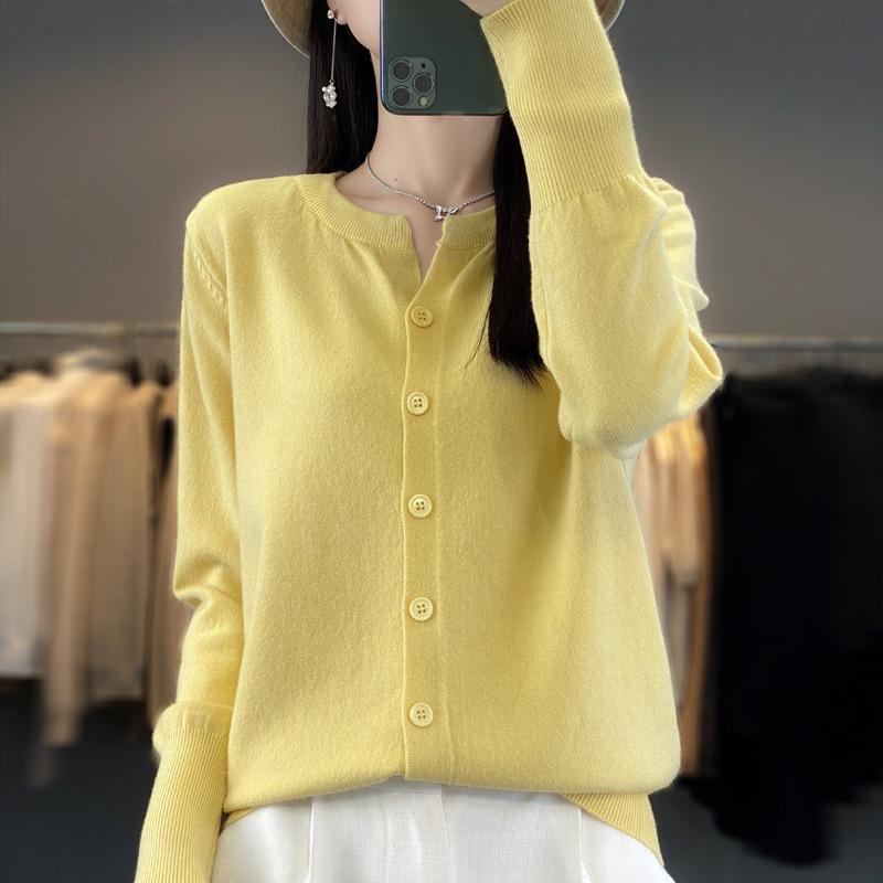Spring and Autumn Women's Knitwear Long-sleeved Knitted Cardigan Short Jacket Sweater Fashion Temperament Ageing Loose Outerwear Sweater Sweater