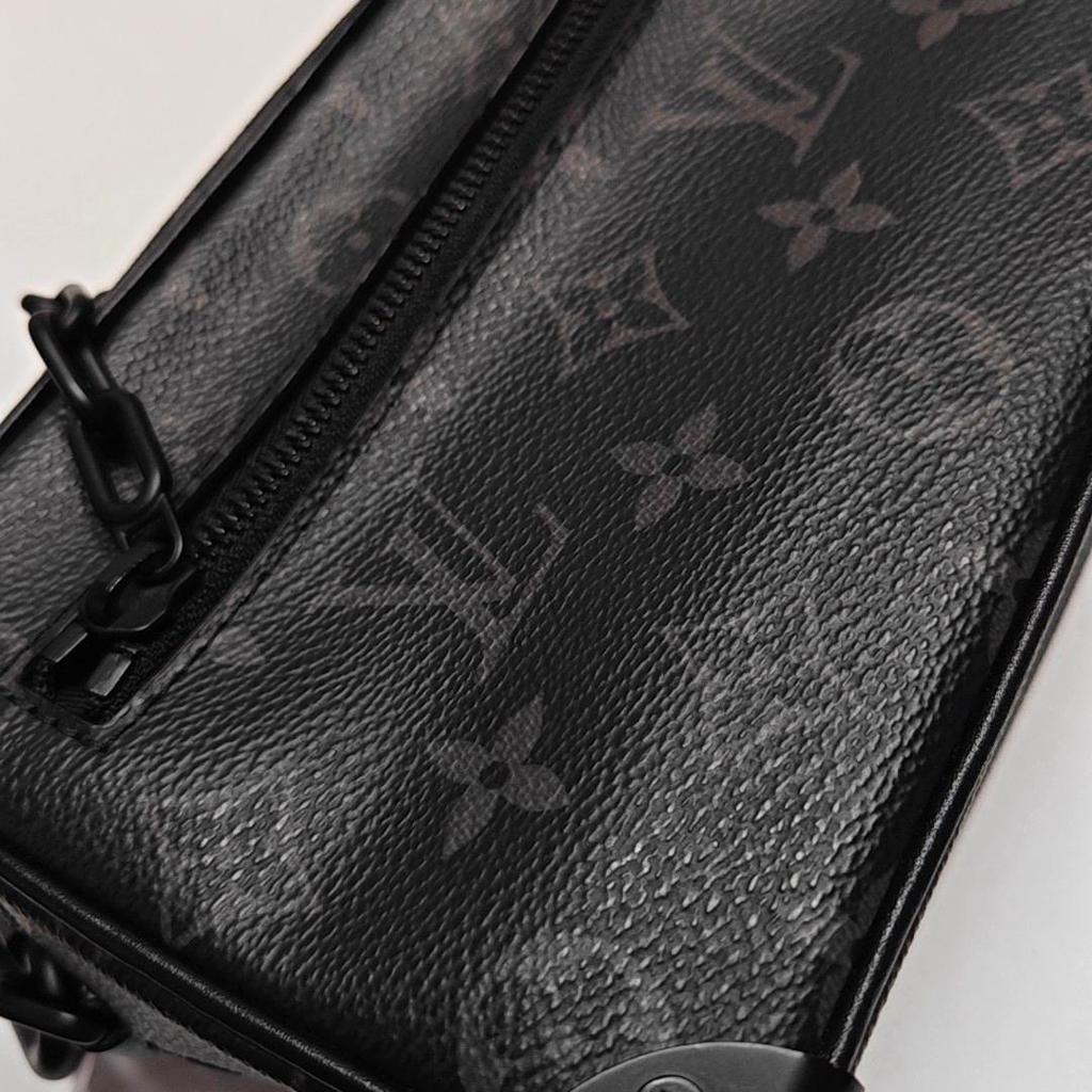[Б/У] Louis Vuitton Мини Мягкий Сундук 'Черный Холст Monogram Eclipse' - Отличное состояние #NSWQHO