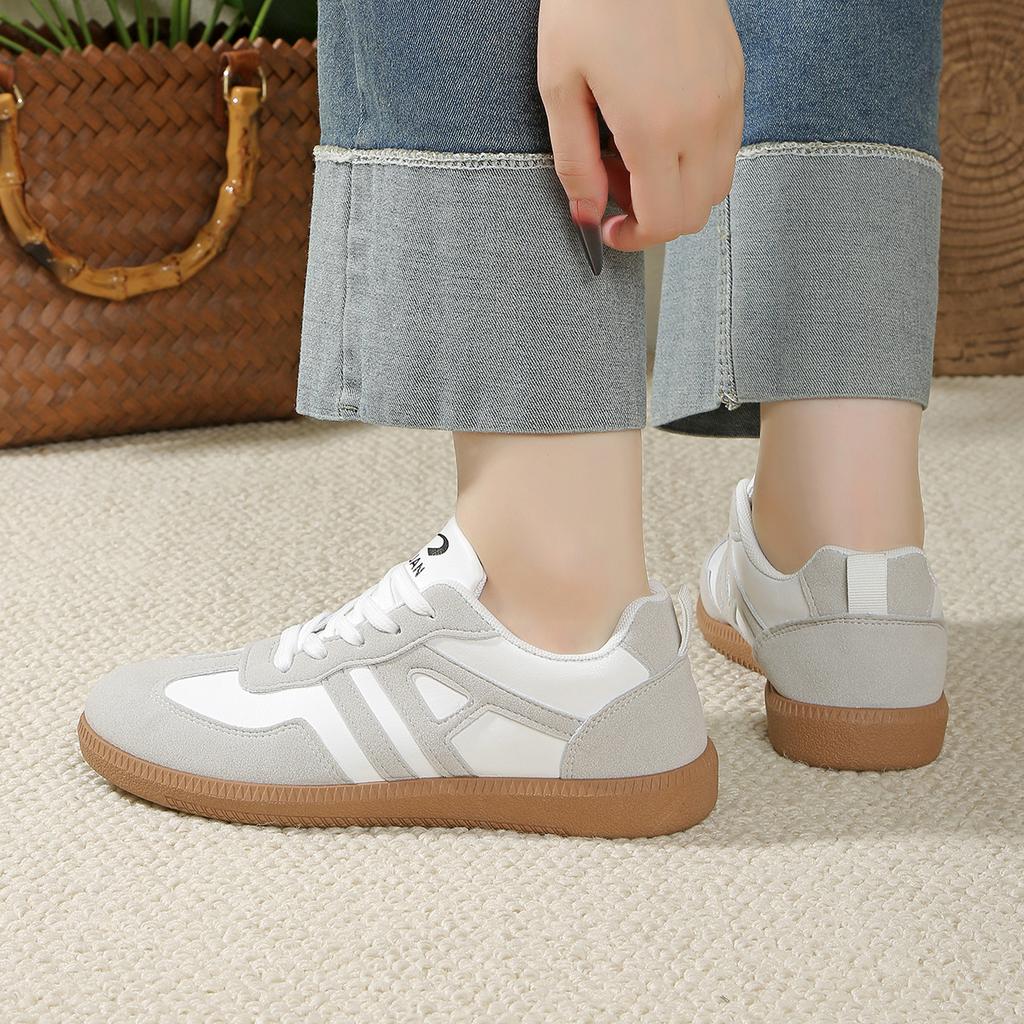 Fashion Women Sneakers 2025 Spring Luxury Flat Loafers Comfortable Shoes Slip On Soft Female Sneakers Lightweight Outdoor Shoes Women