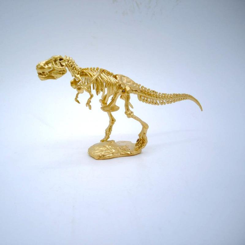 Butterfly Metal Sculpture Nordic Ins Style Model Home Decor Creative Ant Animal Ornament TikTok Viral Art Piece for Shelf Desk