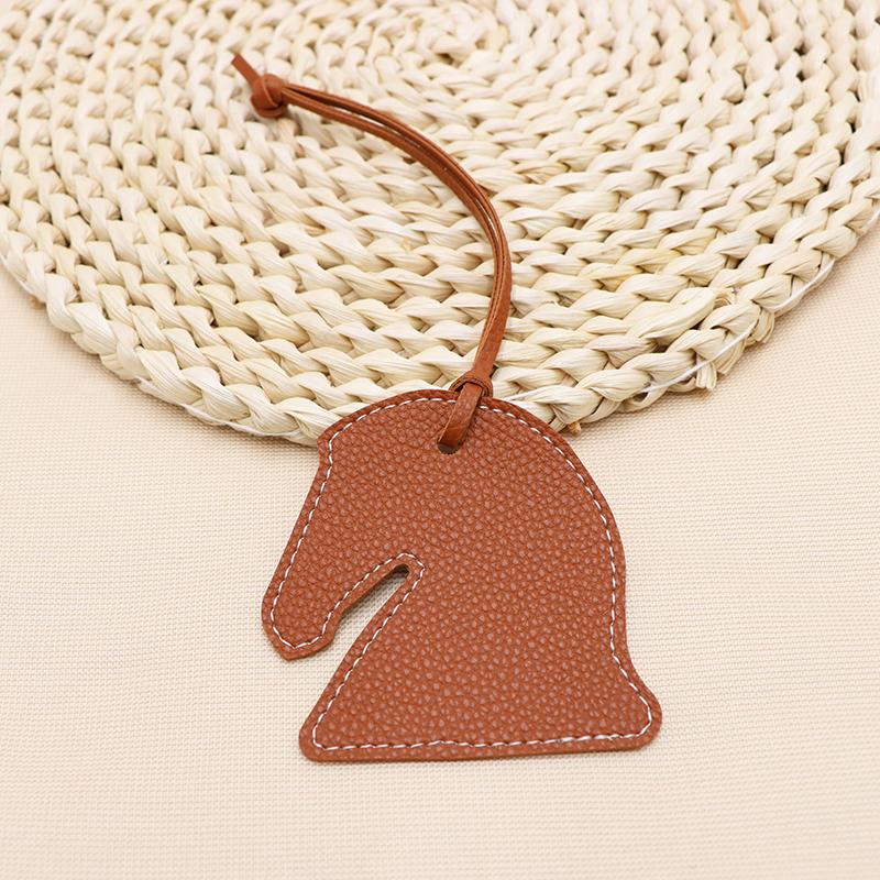 Модный кожаный милый креативный персонализированный брелок в виде головы лошади для дам, рюкзака, подвески, сумки, аксессуары