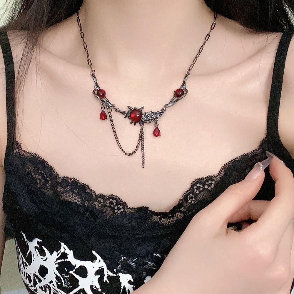 Темный готический чокер-цепочка с кисточками, панк-ошейник, цепочка на ключицу, ожерелье с подвеской из красного циркона для женщин