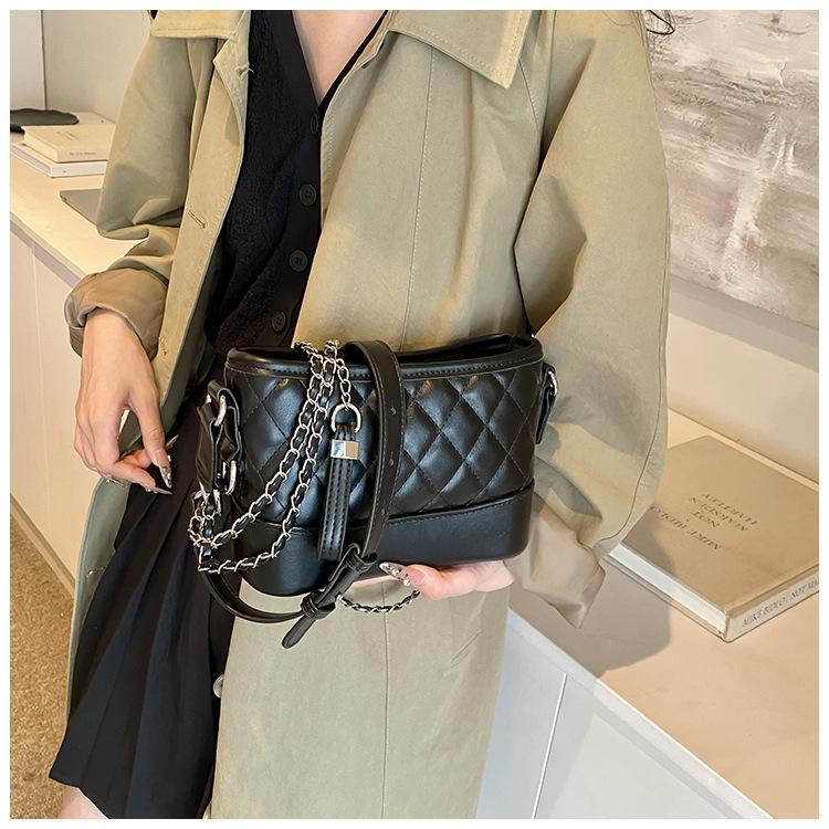 Новая женская сумка, маленькая ароматная сумка-ведро в форме ромба.