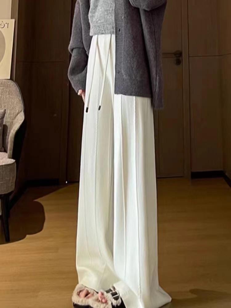 Женские белые брюки с высокой посадкой и широкими штанинами - Приталенные, свободные и утепленные для осени и зимы