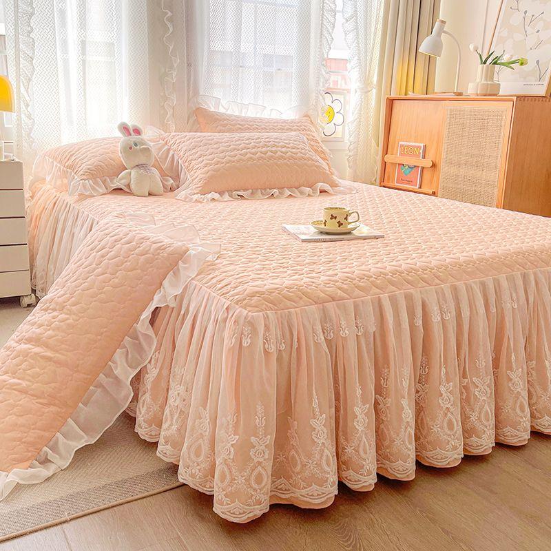 Стеганая юбка-кровать, комплект из трех предметов, универсальное противоскользящее покрывало на четыре сезона в форме сердца, толстое хлопковое постельное белье