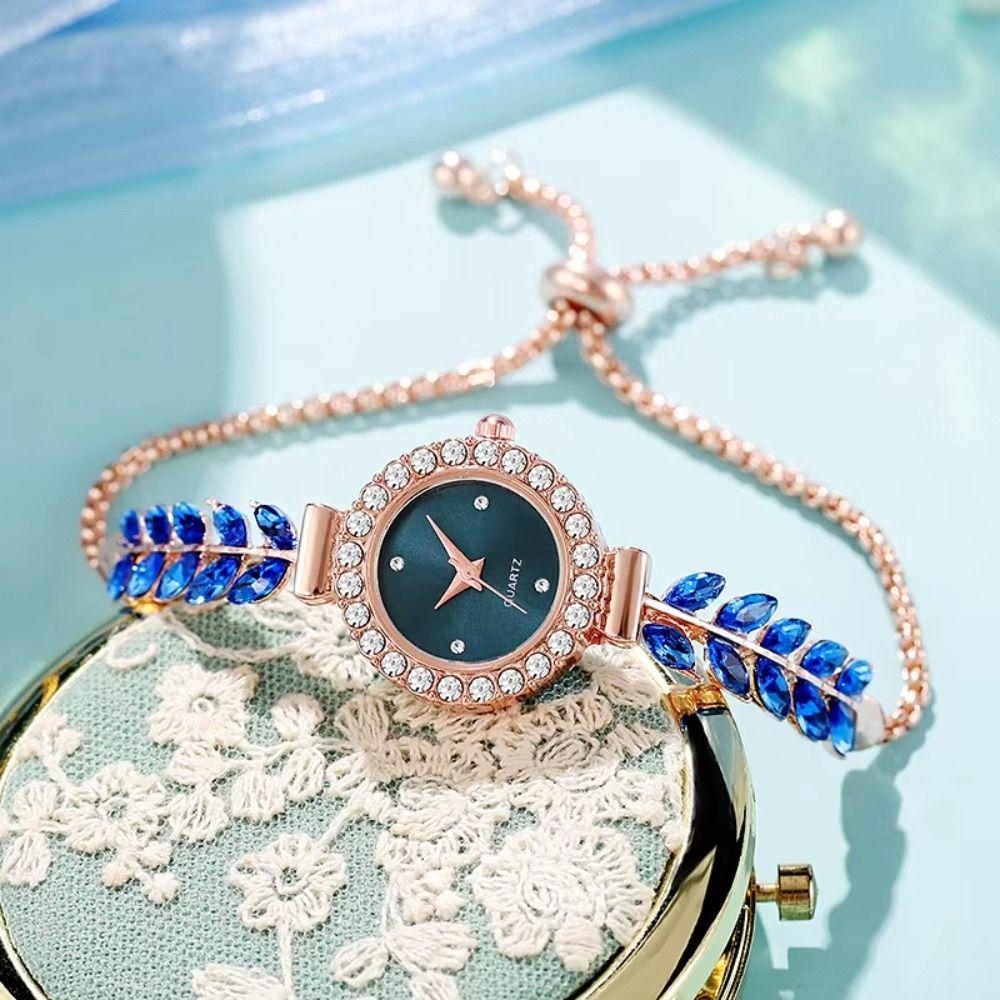 Slim Strap Women Quartz Watch Leaf Design Rhinestone Watch Vintage Ladies Quartz Watch Accessories
