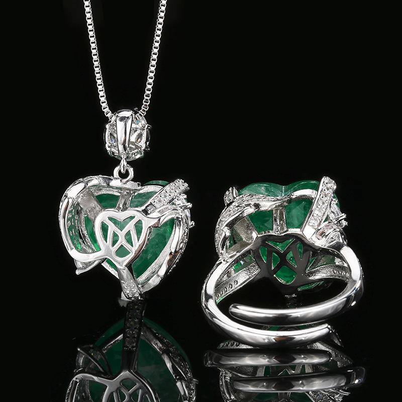 New Jewelry Set Heart-shaped Ring Necklace Grandmother Green Vintage Niche High-end Adjustable Women
