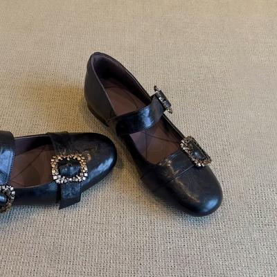 Ретро туфли-лодочки с круглым носком и мелким вырезом, женские туфли на плоской подошве с ремешком, черные, универсальные туфли Мэри Джейн