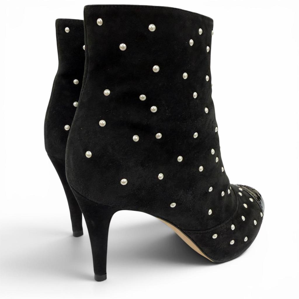 Great CHANEL boots COCO Mark Pearl Decoration black Suede leather 35 G33426 Used