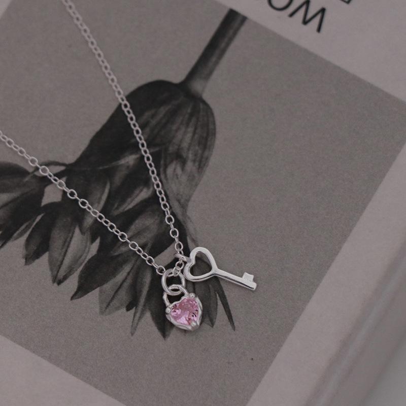 Love Lock Necklace Women's Light Luxury Niche Design Sense Pink Zircon Heart Clavicle Chain