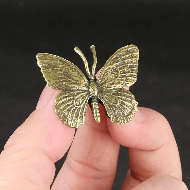 Vintage Brass Butterfly Ornaments Metal Insect Tea Ceremony Tea Pet Crafts Home Decoration Butterfly Statue Ornaments Wholesale