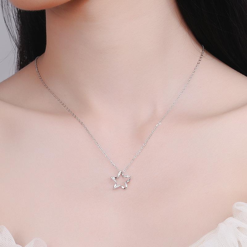 Stars Haunt Diamond Necklace Korean Version Simple Pendant Niche Design Clavicle Chain ins Wind