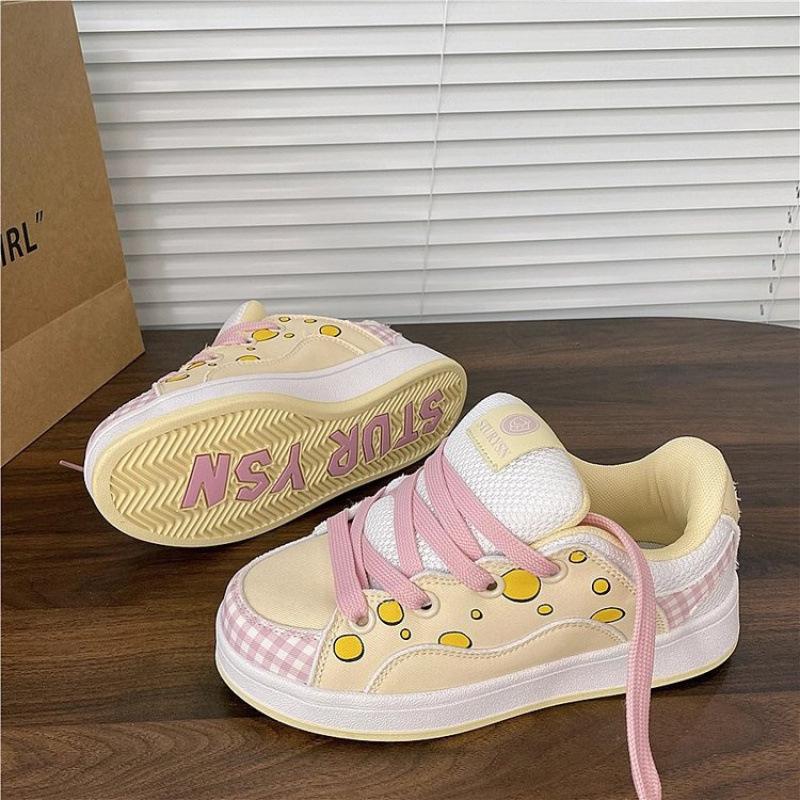 Women's 2025 New Whimsical White Platform Sneakers Minimalist Design Heightening Lightweight Athletic Shoes