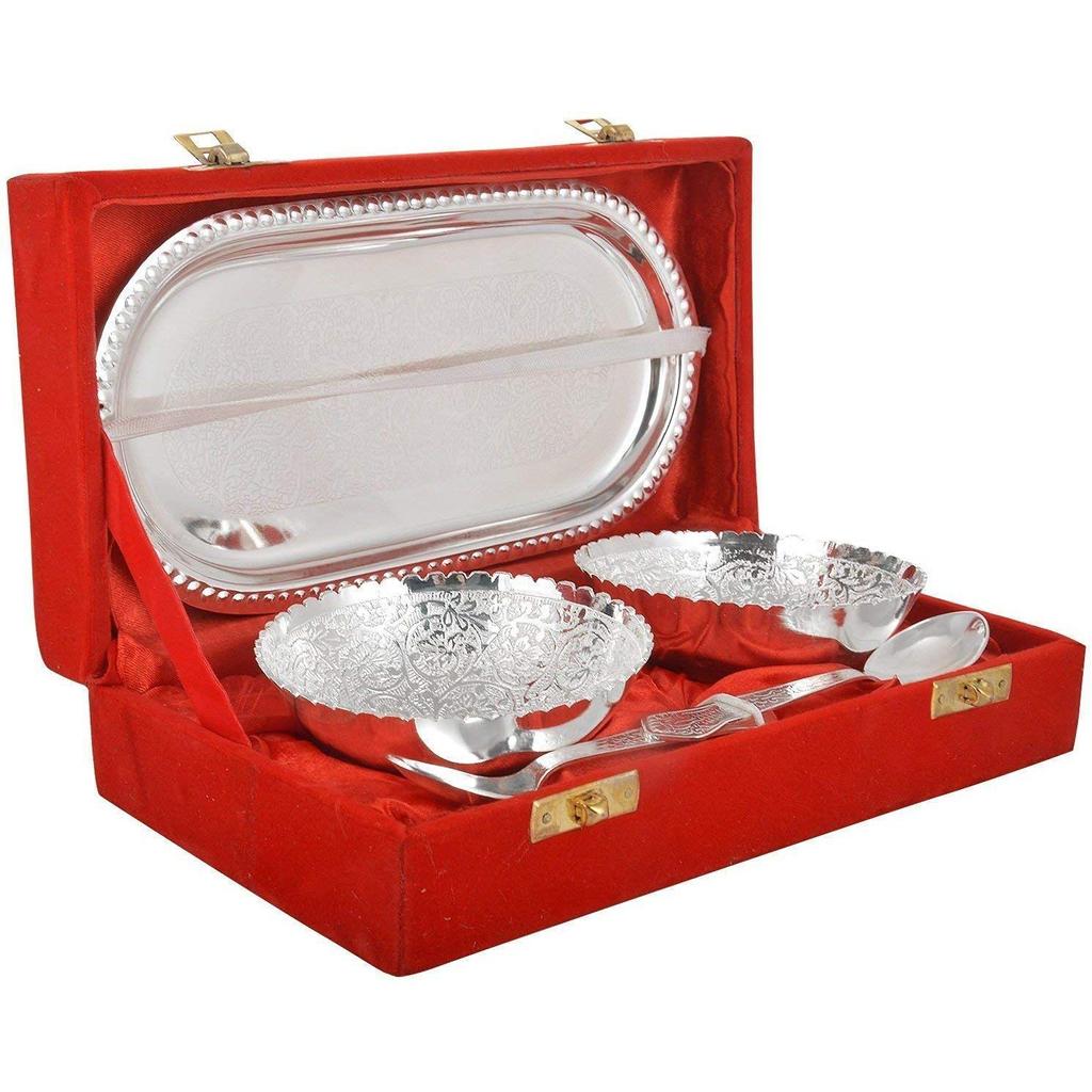 World Silver Plated Metal Bowl Set With Royal Velvet Box, Capsule Tray Bowls - 5 Pcs Set, 100 ML
