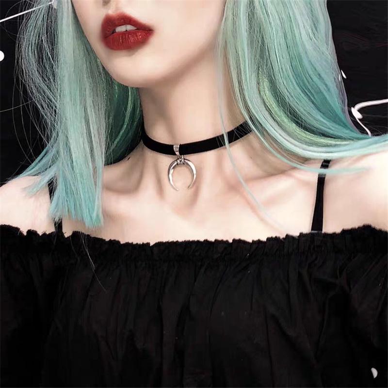 Leather Crescent Choker Necklace For Women Vintage Necklace Gothic Girl Moon Party Jewelry Accessories