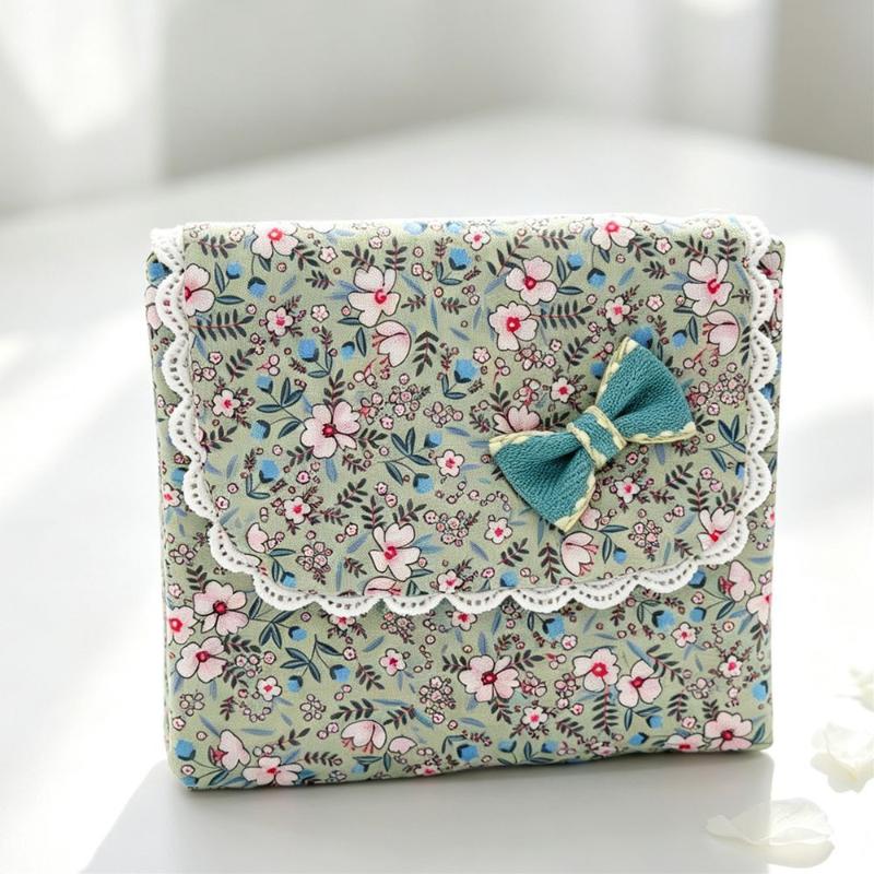 Reusable Period Storage Pouch Cute Floral Lace Bow Sanitary Pad Bag Lightweight Privacy Organizer for Travel Daily Use
