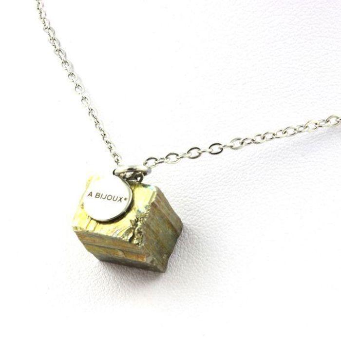 Pierres et Minéraux. Collier Pyrite brut. 40.02 ct. Ambas Aguas, La Rioja, Espagne.