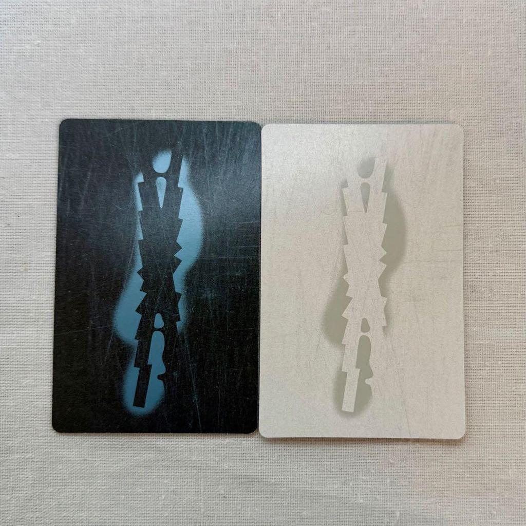 [Б/У] Набор из 2 коллекционных карточек LESSERAFIM HOT Chaewon