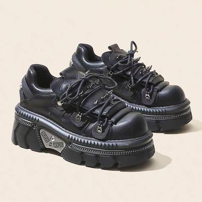 Ретро женские осенне-зимние новые модные туфли на платформе с металлическими деталями, повседневные маленькие кожаные туфли