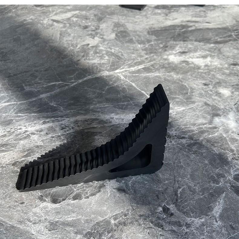 Safety Triangle Door Stopper – Heavy‑Duty Non‑Slip Rubber Wedge with Protective Edge for Home & Office Doors