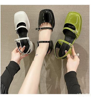 Женская обувь – Сандалии