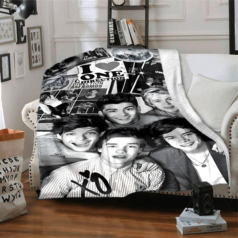 1pc One Direction Flannel Blanket, Soft Skin Friendly with Digital Printing, Various Sizes Available for Family, Friends, Birthday