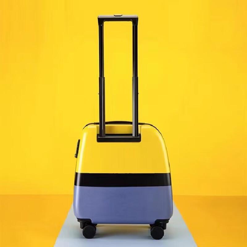 20-дюймовый детский жесткий чемодан Minions 3D