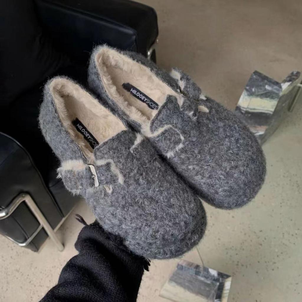 Замшевые туфли на плоской подошве, женские туфли, зимние новые короткие плюшевые теплые туфли 2025 года, новые трендовые модные зимние ботильоны, повседневные спортивные кроссовки