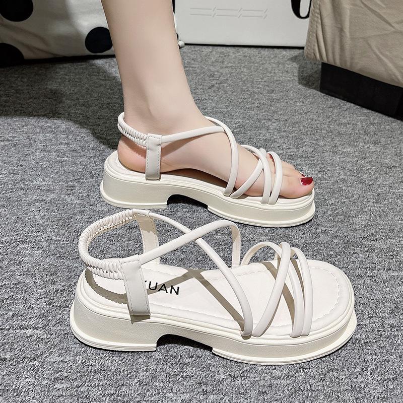 Весна и лето новые модные босоножки на толстом каблуке атмосферный тренд темперамент удобные простые японские и корейские босоножки на толстой подошве