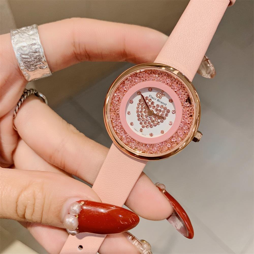 Новые женские часы Ins Fashion Quicksand женские кварцевые часы Heart-shaped Diamond Водонепроницаемые женские часы с ремешком