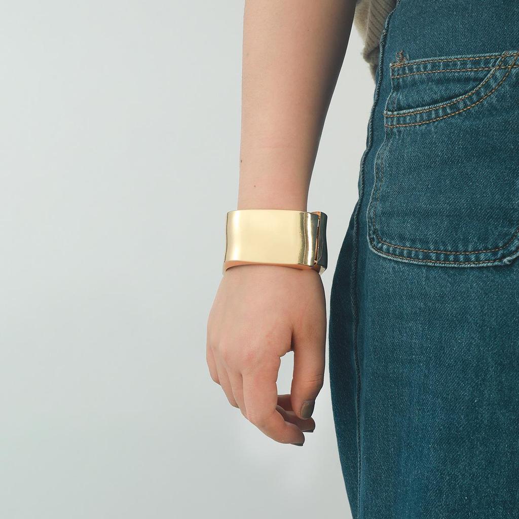 Европейский-американский широкий металлический квадратный браслет с гальваническим покрытием - модные ювелирные изделия высокого класса