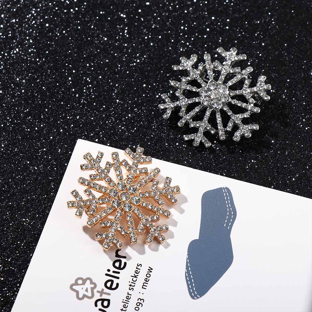Zircon Creative Snowflake Brooch Zinc Zinc Zinc Alloy Elegant Decoration