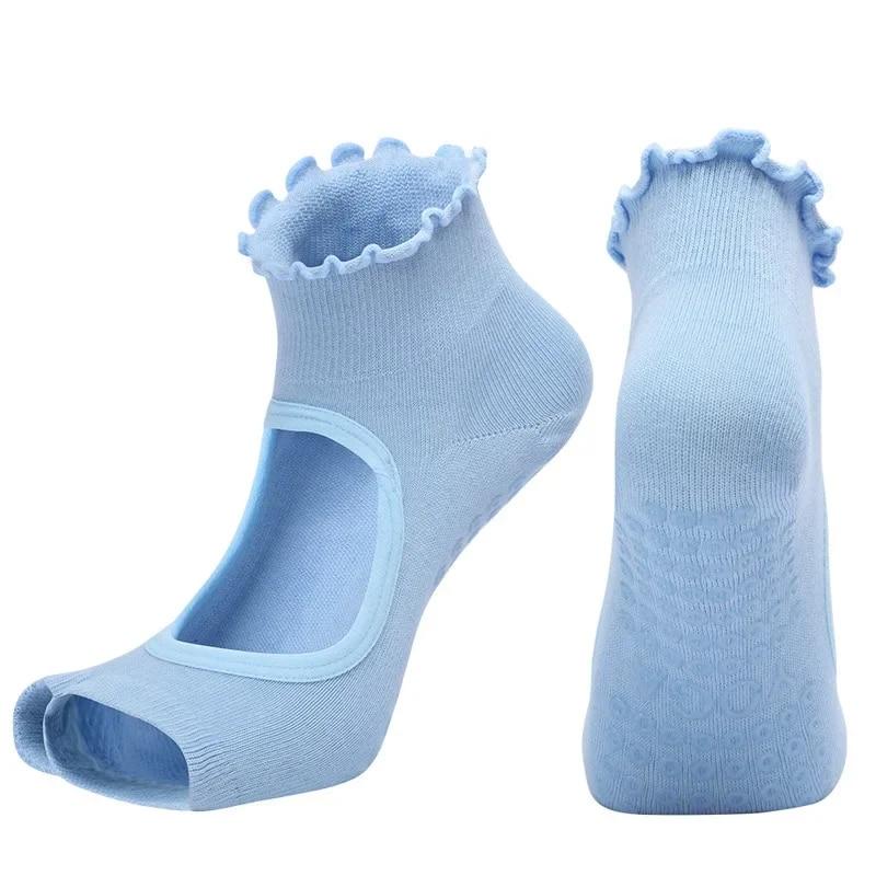 Новые профессиональные носки для йоги с двумя пальцами, женские дышащие носки с открытой спиной и рюшами для балета, пилатеса, силиконовые нескользящие танцевальные спортивные носки